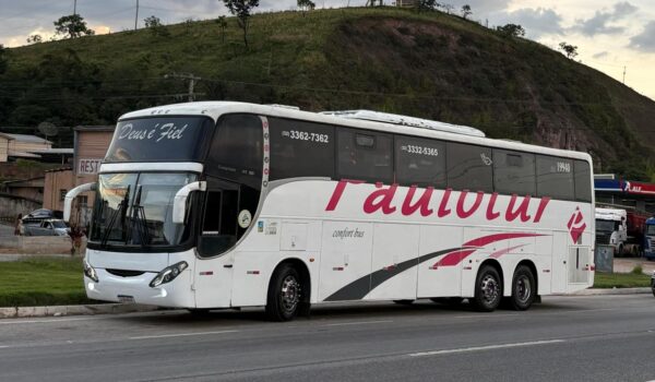 Ônibus 19940 - PauloTur Viagens